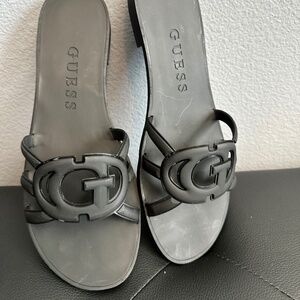 GUESS SANDALS